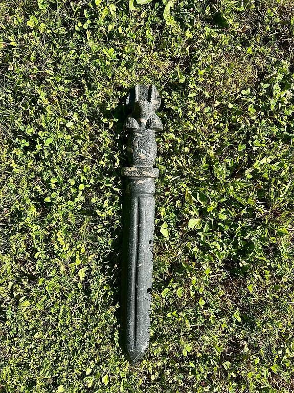 Figuren: Glaive égyptien avec tête d'Anubis – Gebraucht aus Genève von win-win 2