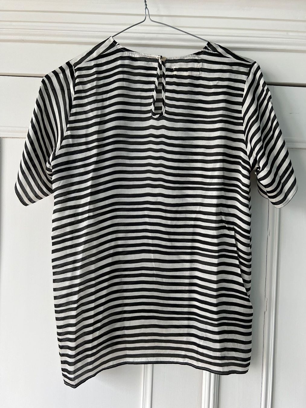 Nanushka Camicette: Seidenshirt – Nuovo (secondo la descrizione) da Wettingen venduto da behave2807 1