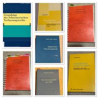 Juristische Bücher  (Studienliteratur)