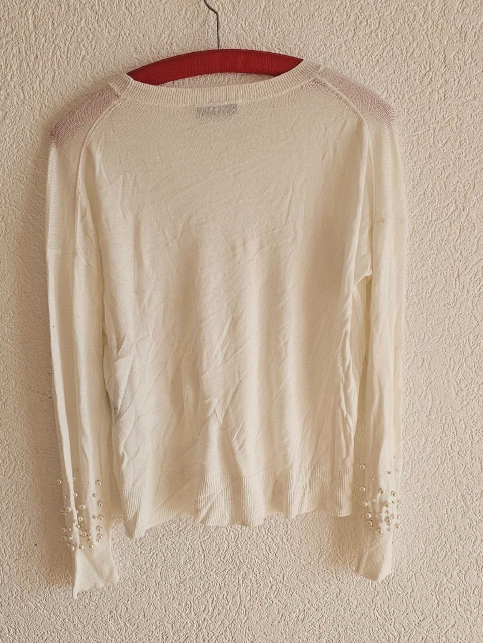 Zara Pullover & Sweatshirts: Pull Zara blanc cassé, manches longues avec perles – Gebraucht aus Monthey von Chez-Dani-81 1