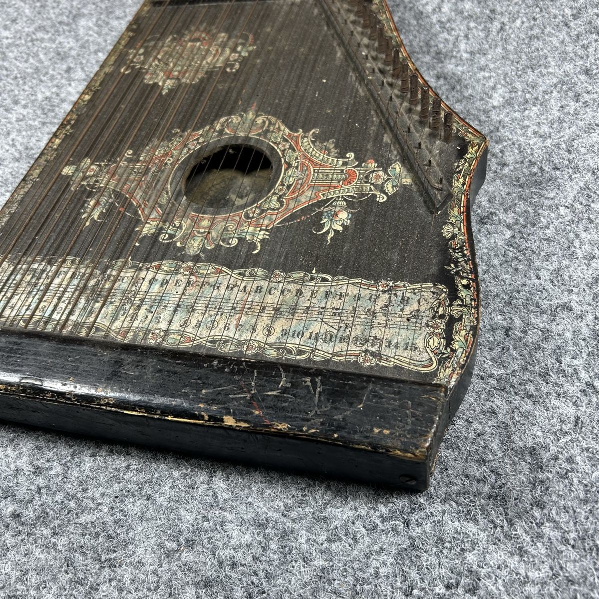 Strumenti musicali: Cithare 1900 instrument – Usato da La Sagne NE venduto da Matlasape 1