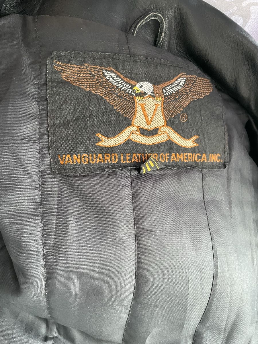 Lotti di vestiti: Ensemble cuir motard veste et pantalon – Usato da Le Grand-Saconnex venduto da sav_dfj7 7