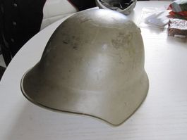 Original Stahlhelm 18 grün, 2. W.K. Schweizer Armee