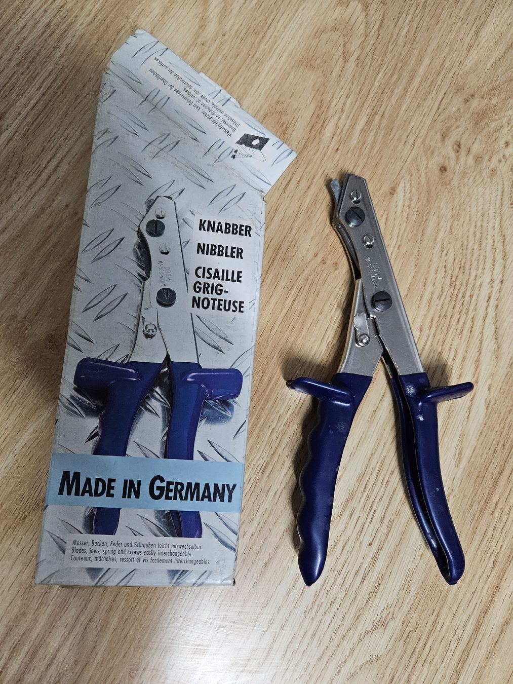 Tutti gli attrezzi: zange Kabel – Usato da Regensdorf venduto da Zem003