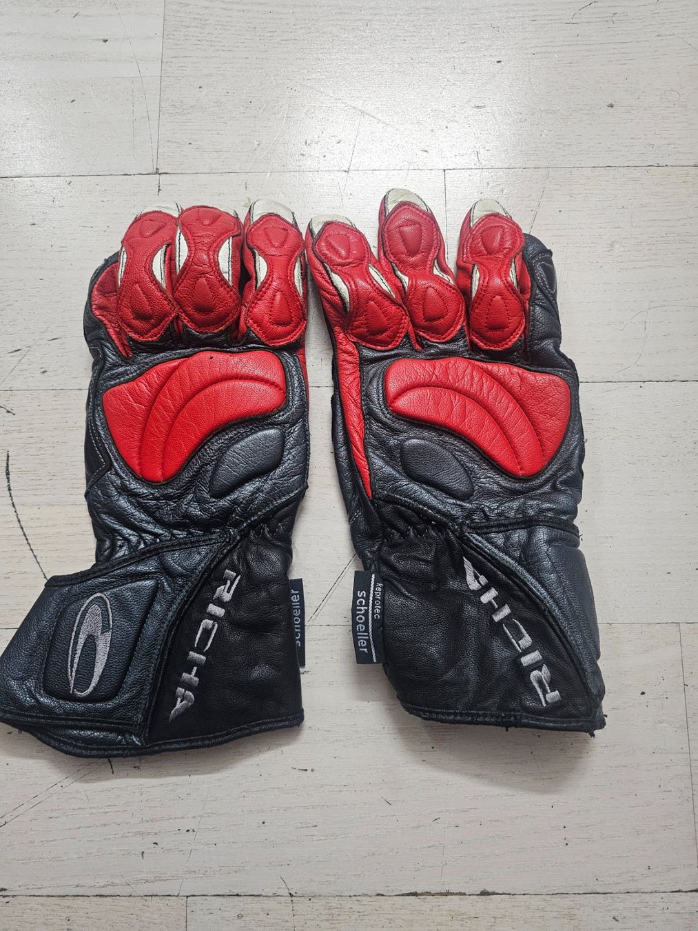 Guanti & manicotti: Motorradhandschuhe Richa Leder Schwarz Rot Grösse M – Usato da Dietikon venduto da Natsuabi