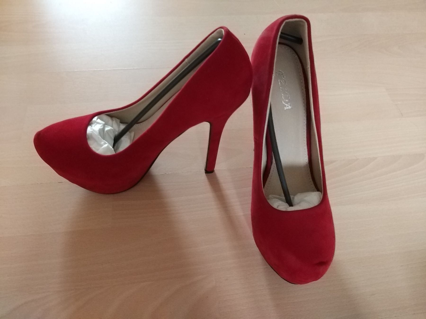 Scarpe da donna: Neue Pumps Gr.38 – Nuovo e nell'imballaggio originale da Gommiswald venduto da Cyndi5 1