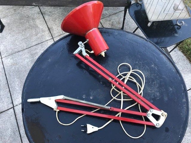ANCIENNE PETITE LAMPE de chevet ou bureau flexible en metal rouge années 60-70 EUR 29,00