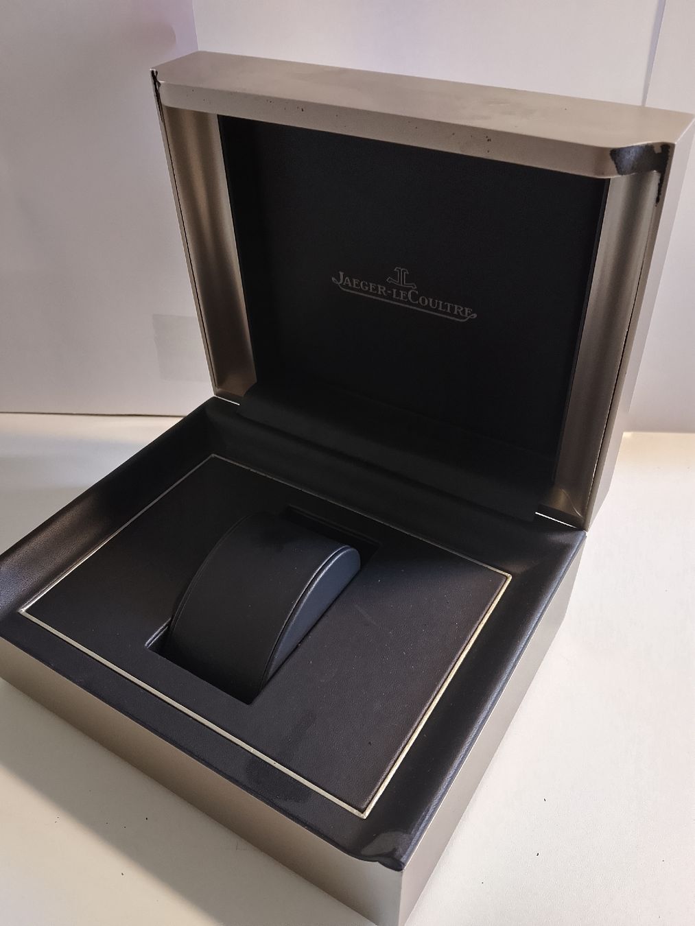 Scatole porta orologi: Jaeger-leCoultre uhrenbox – Usato da Biel/Bienne venduto da Vintage-timearts