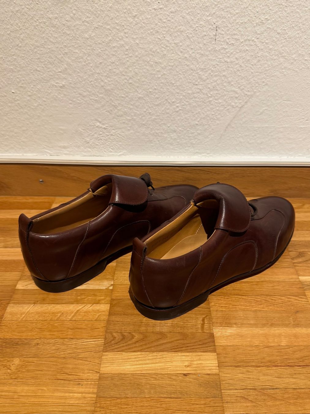 Scarpe da uomo: Emling Herrenschuhe Leder, Gr. 40, Braun – Nuovo (secondo la descrizione) da Zürich venduto da nils.alex 3