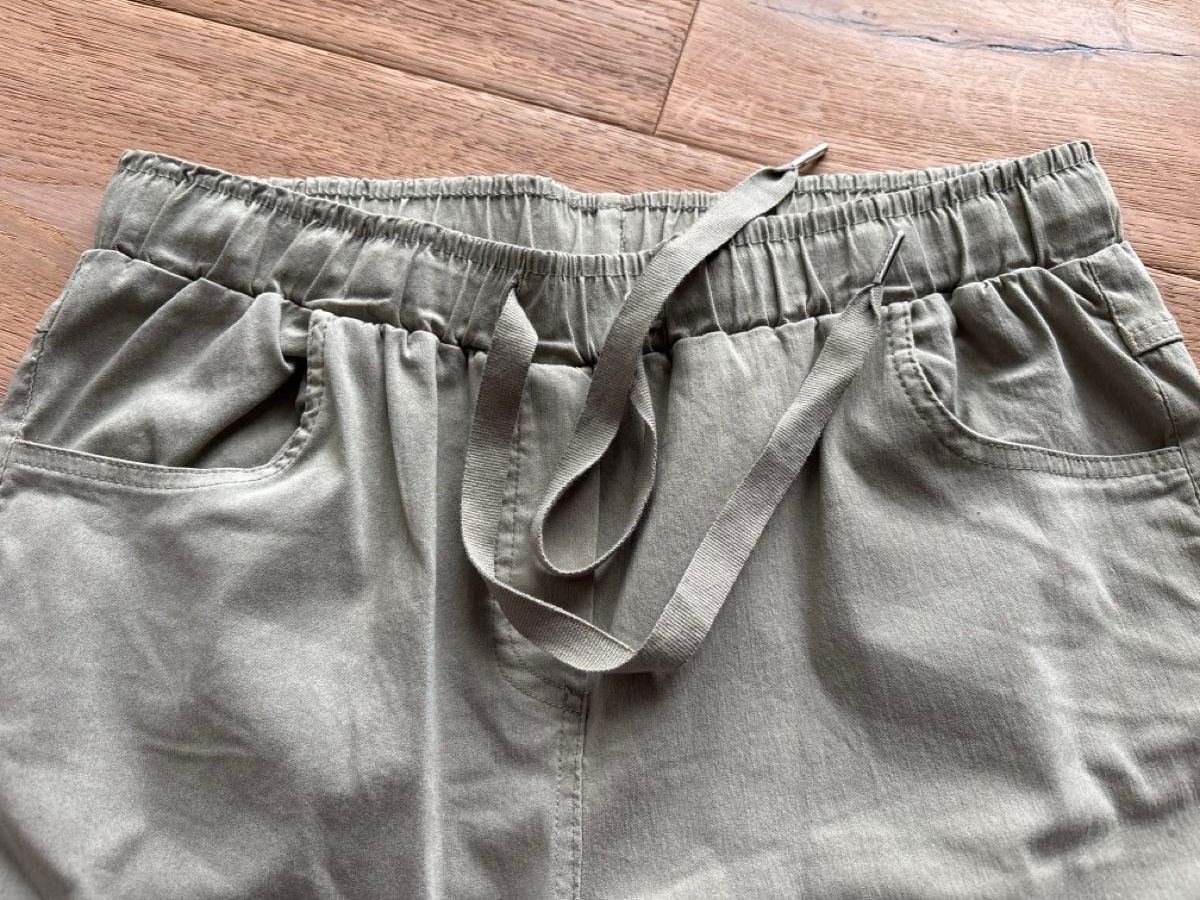 Pantaloni: Cargo Hose olivgrün mit elastischem Bund M – Nuovo (secondo la descrizione) da Hendschiken venduto da Uraniali 1