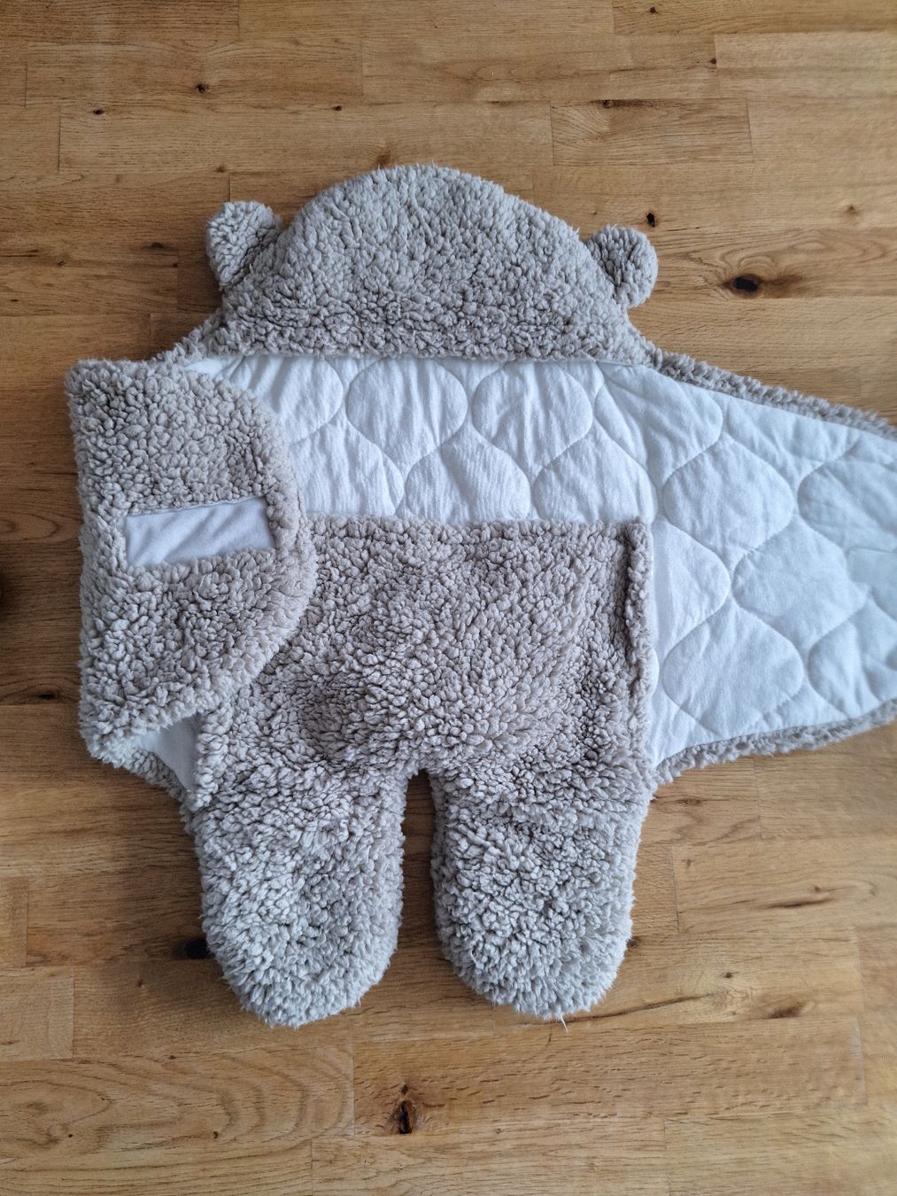 Coperte: Einschlagdecke Bär beige Gr. 50/56 – Usato da Beromünster venduto da Henri_78 1