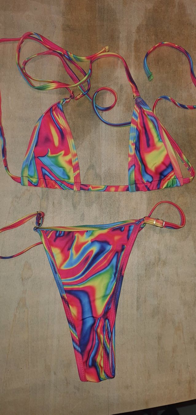 Badekleider & Bikinis: bikini liquidation, bademode, holyday inn, sonnenschutz, Hot – Neu und originalverpackt aus Zollikerberg von Nice_Name 2