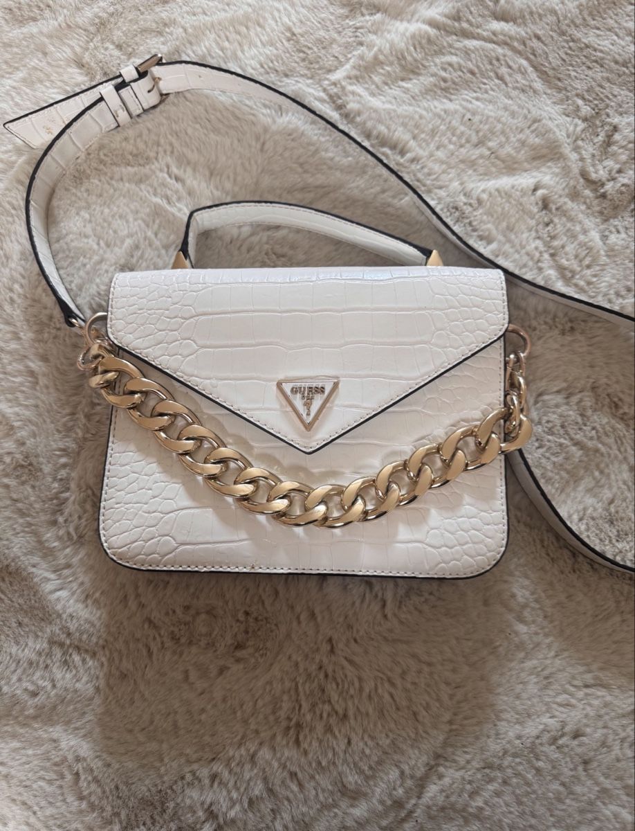 Guess Taschen für Damen: Guess Tasche – Gebraucht aus Netstal von Djukaxgajic01
