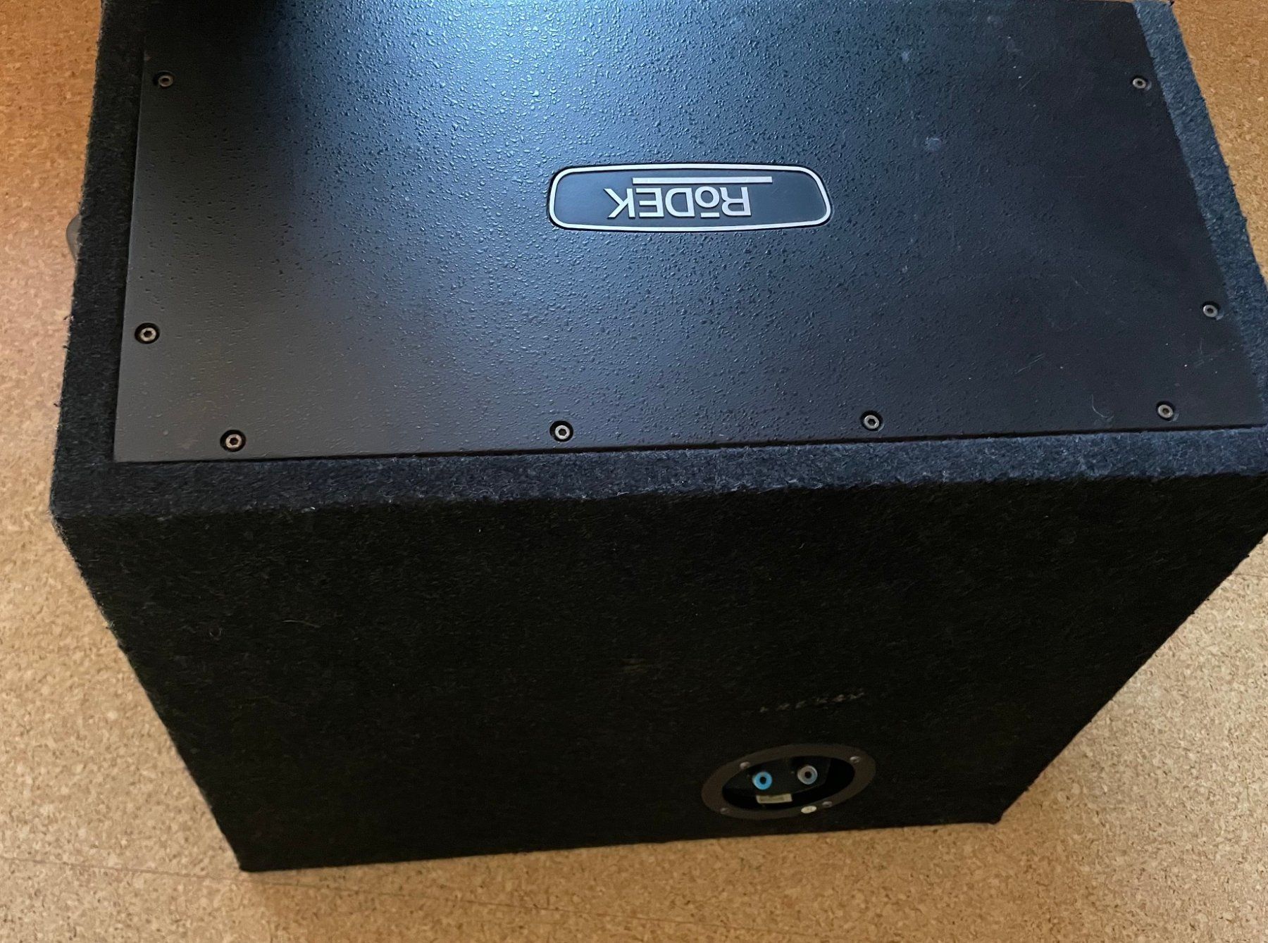 Amplificatori: Subwoofer mit Verstärker – Usato da Freidorf venduto da Patrik.04 3