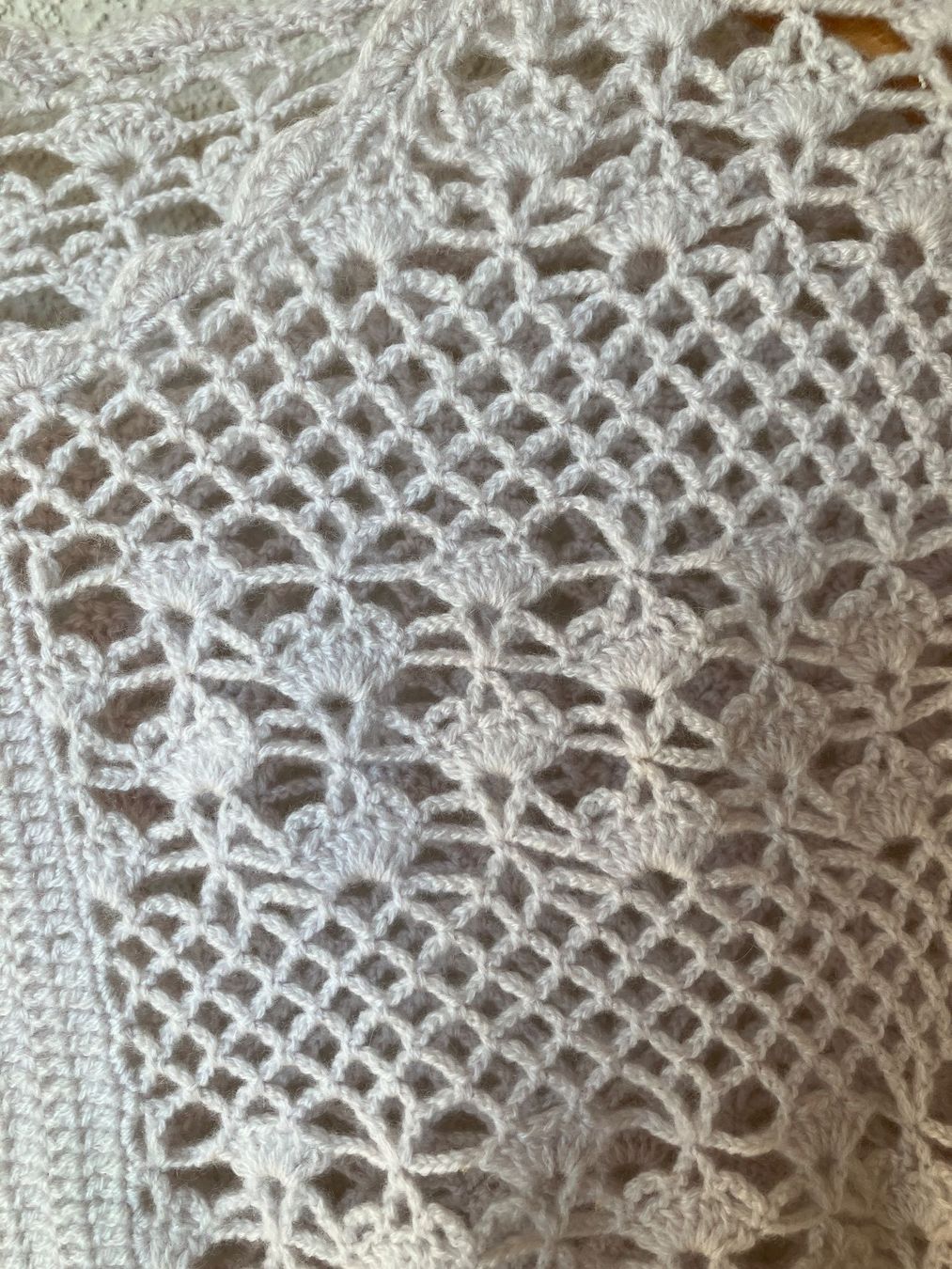 Giacche: Strickjacke Cashmere , gehäkelt, Farbe helles Stein / Gr. S – Usato da Erlenbach ZH venduto da SilviaF02 1