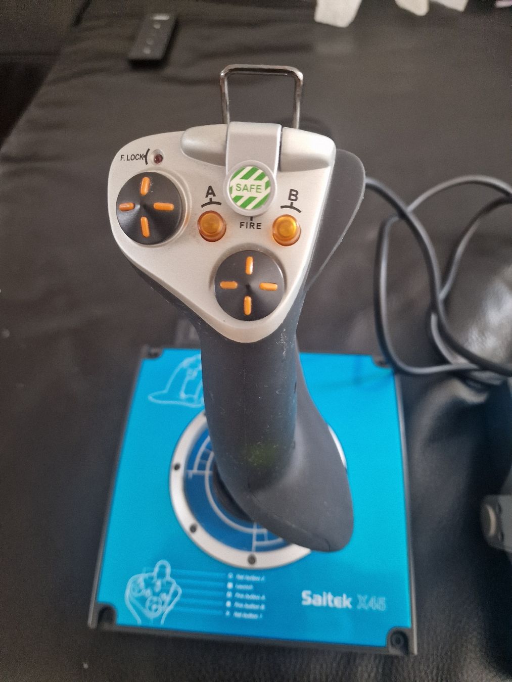 Saitek Controller: Saitek X45 Digital Joystick & Drosselklappe Flugsimulator  – Gebraucht aus Fehraltorf von  1