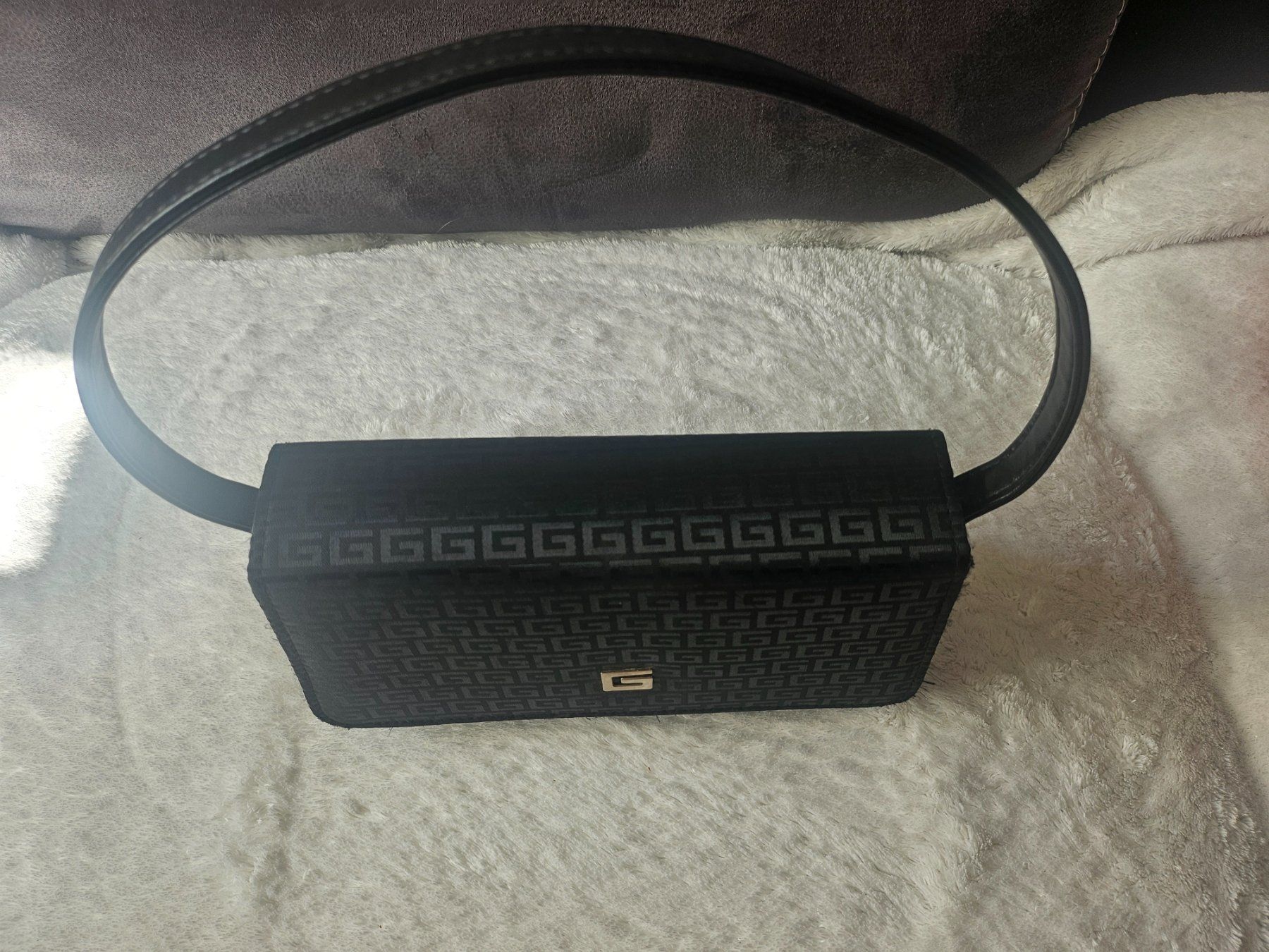 Borse da donna: Schwarze Handtasche Vintage – Usato da Bettlach venduto da Anschyellie 2