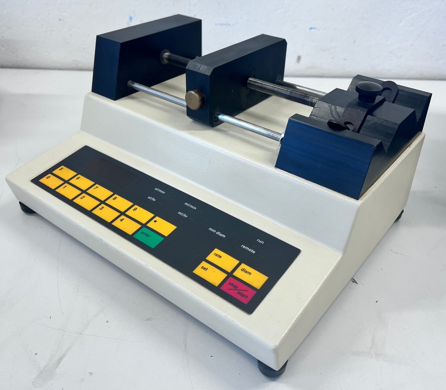 Accessori da laboratorio: Harvard Apparatus 55-2222 Dual Syringe Pump Digital Control – Usato da Niederdorf venduto da LeptonAG_Labor