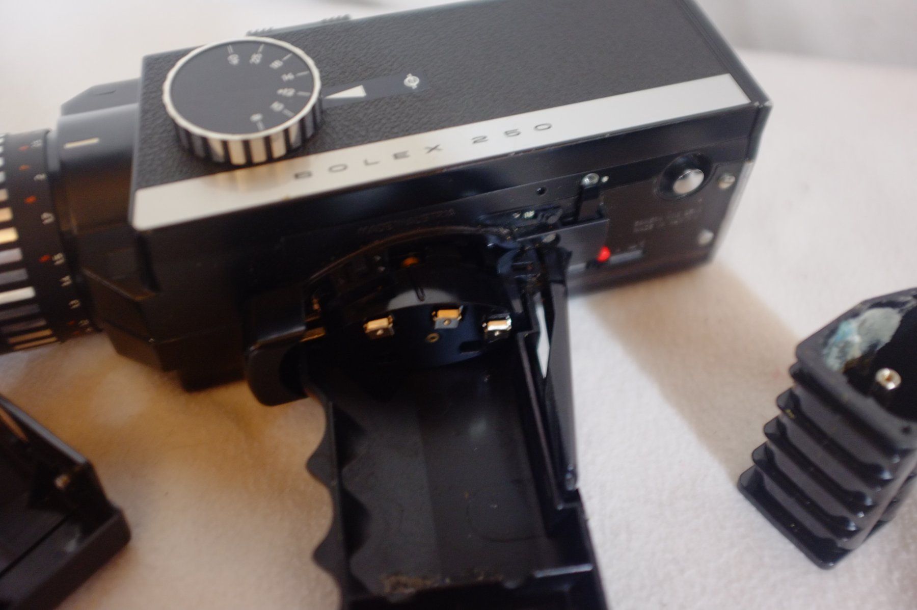 Bolex Fotocamera: Bolex 250 – Difettoso da Ennenda venduto da HOLMEX 4