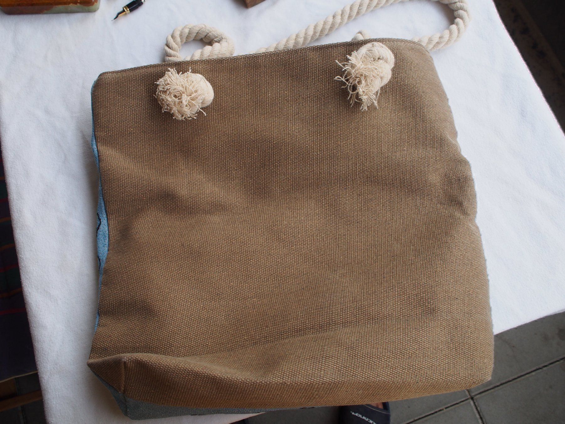 Borse da donna: Sac en toile de qualité, intérieur soie. – Nuovo (secondo la descrizione) da Meyrin venduto da SRemka 2