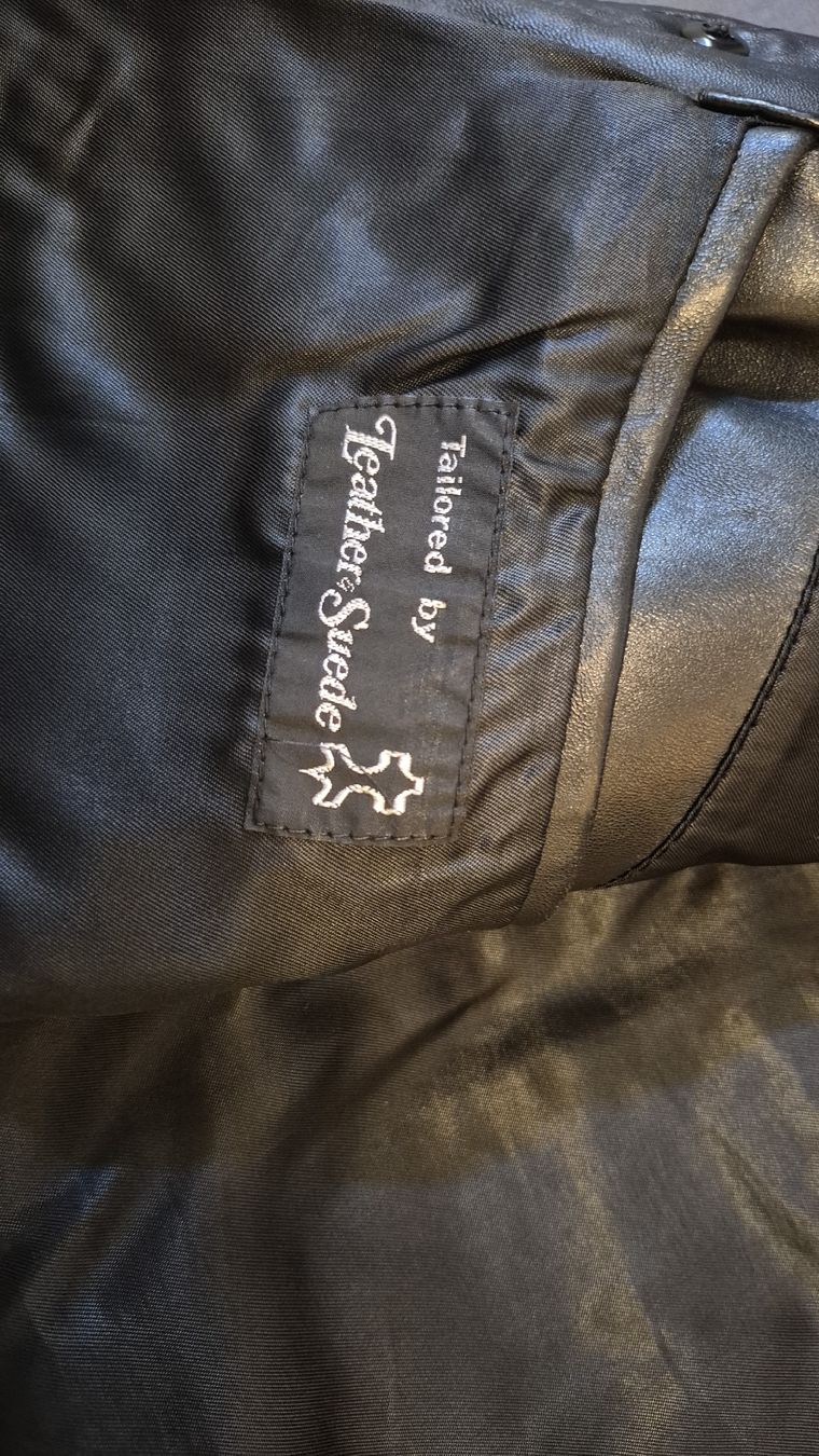 Cappotti: leather trench coat vintage size M – Usato da Genestrerio venduto da RUSTY_VIK 5