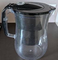 Wasserfilterkrug schwarz/transparent gebraucht
