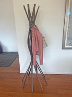 Kleiderständer aus Holz
