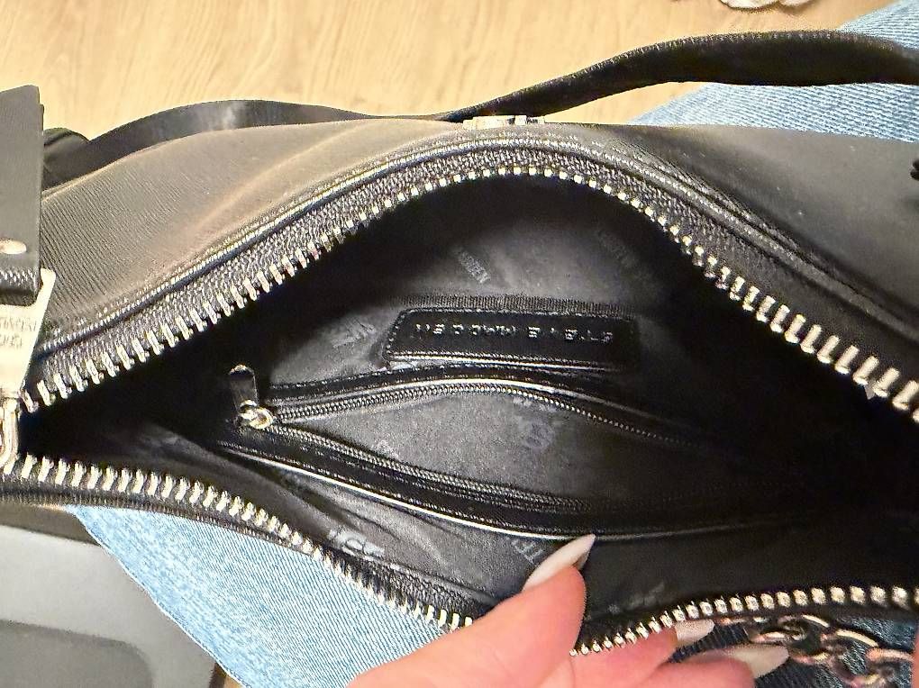 Borse da donna: Schwarze Umhängetasche – Usato da Bleienbach venduto da Chi_Cari 3