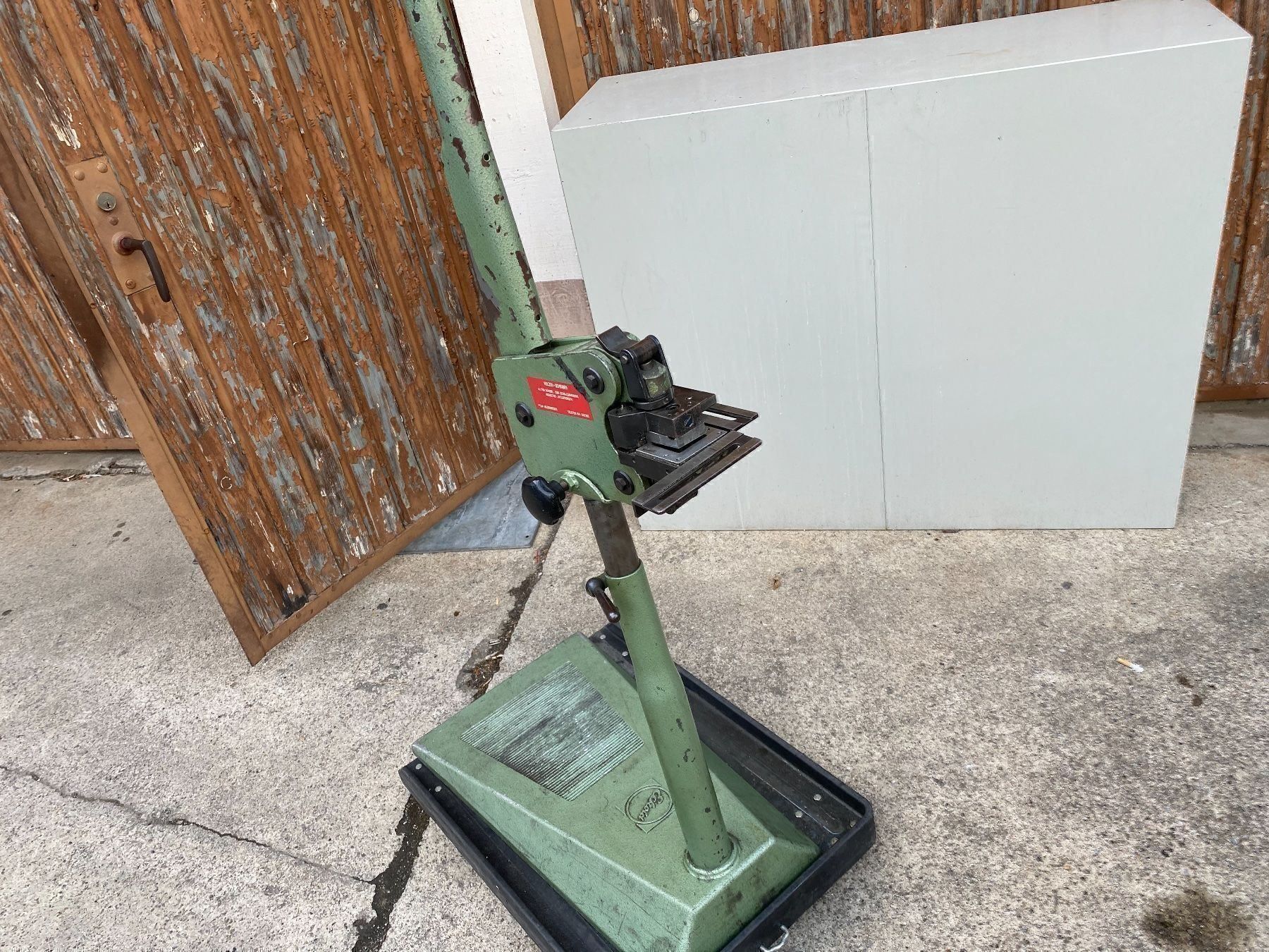 Tutte le macchine: Eckold HF 80  CH – Usato da Aarau venduto da Belli49