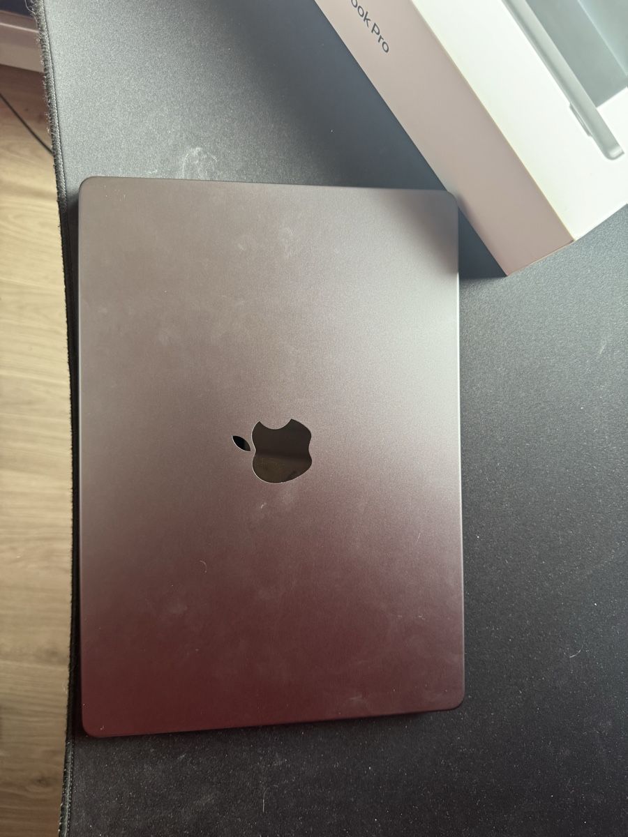 Apple Notebook: Apple MacBook Pro 14 - 2024 – Nuovo (secondo la descrizione) da Saignelégier venduto da Instant-Key-Pro 1