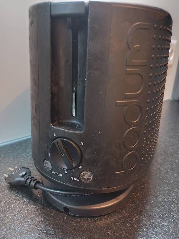 Bodum Elettrodomestici da cucina: Bodum Toaster schwarz wenig gebraucht – Usato da Gundetswil venduto da Kirekt 1