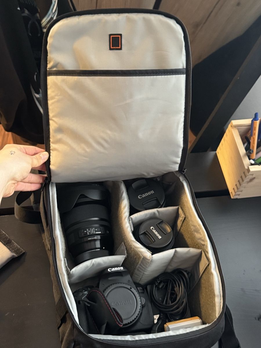 Canon Fotocamera: Canon EOS 700D Set mit Objektiven, Stativ und Tasche – Nuovo (secondo la descrizione) da Würenlos venduto da kik_xyw6