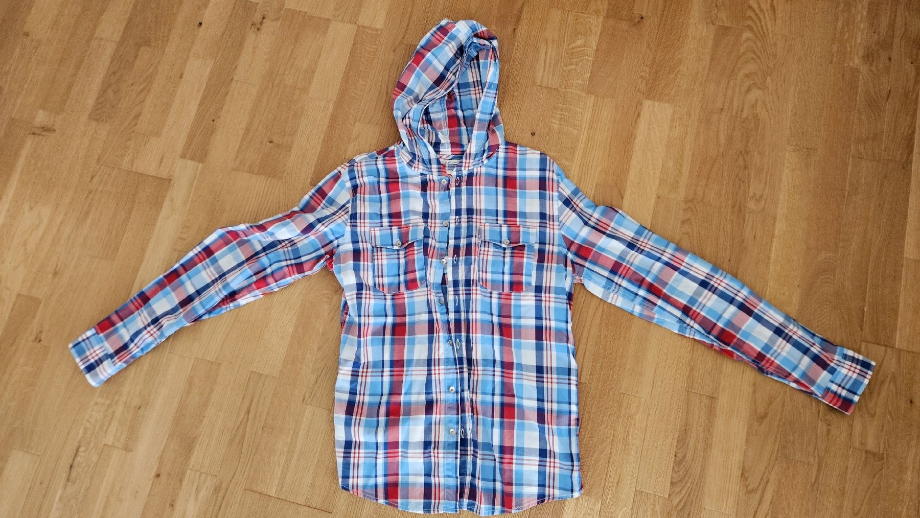 Levi's Hemden: Hemd Levi's Karo mit Kapuze Grösse L – Gebraucht aus Frenkendorf von Julesrules84