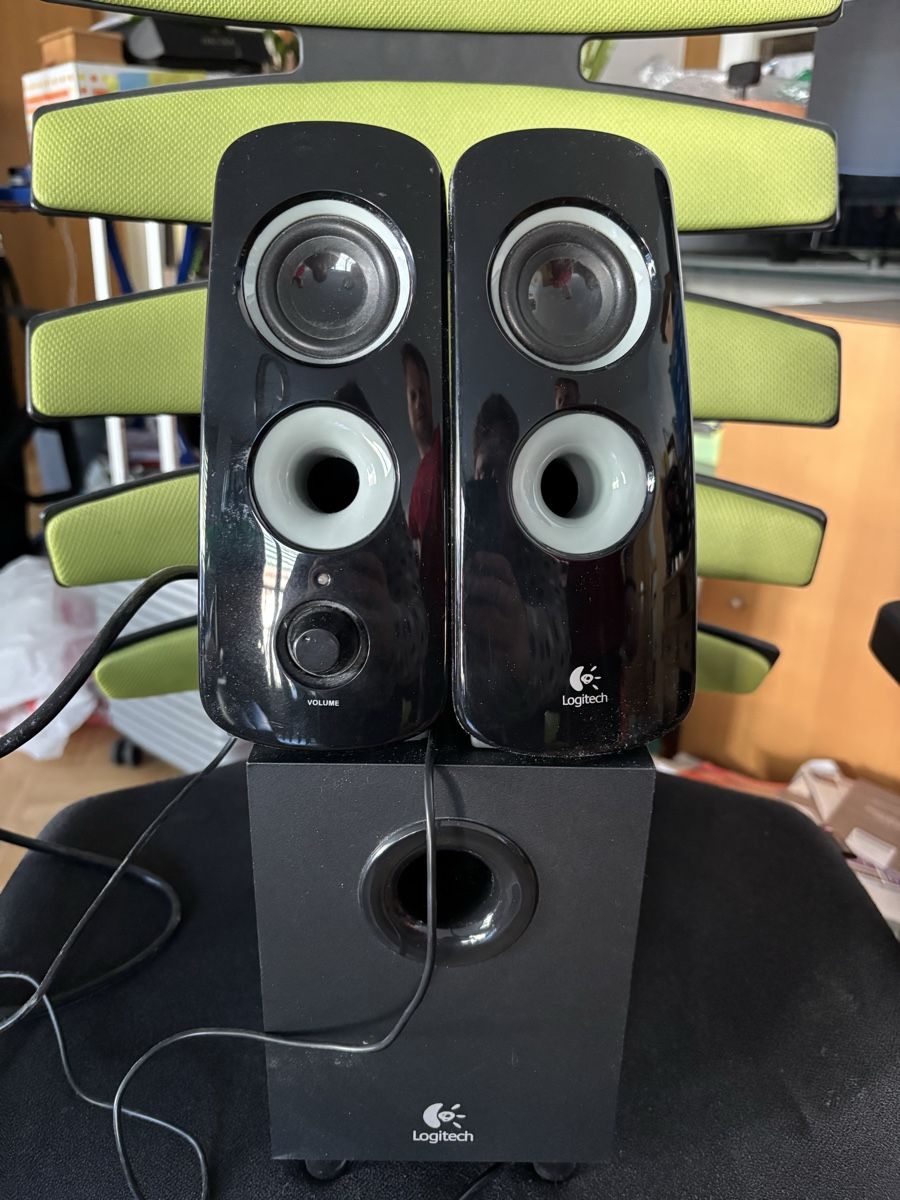 Logitech Casse acustiche: Logitech Lautsprecher System mit Subwoofer schwarz gebraucht – Usato da Chur venduto da Mady1 1
