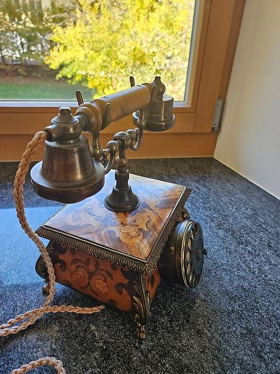 Telefoni: Telefon als Dekoobjekt  – Usato da Thusis venduto da Zappelbina 1