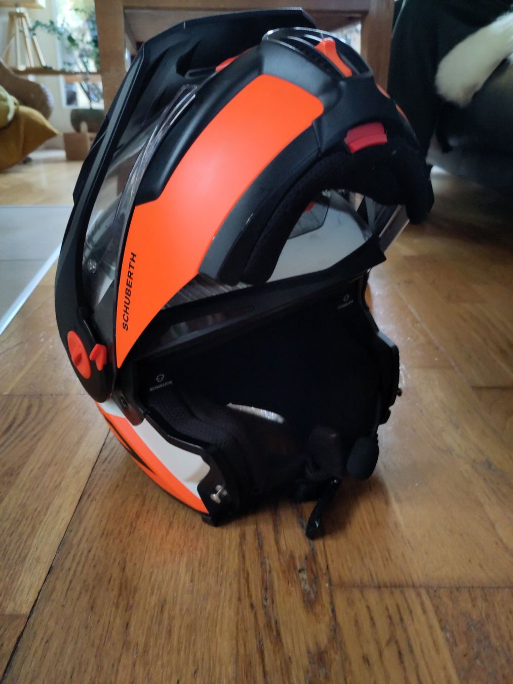 Schuberth Caschi & visiere: Casque moto Schuberth E1 + sena - M – Usato da La Chaux-de-Fonds venduto da JeanSeb 3