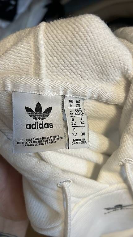 Adidas Maglioni & Felpe: Adidas Hoodie – Usato da Thun venduto da SelinaW1995 3