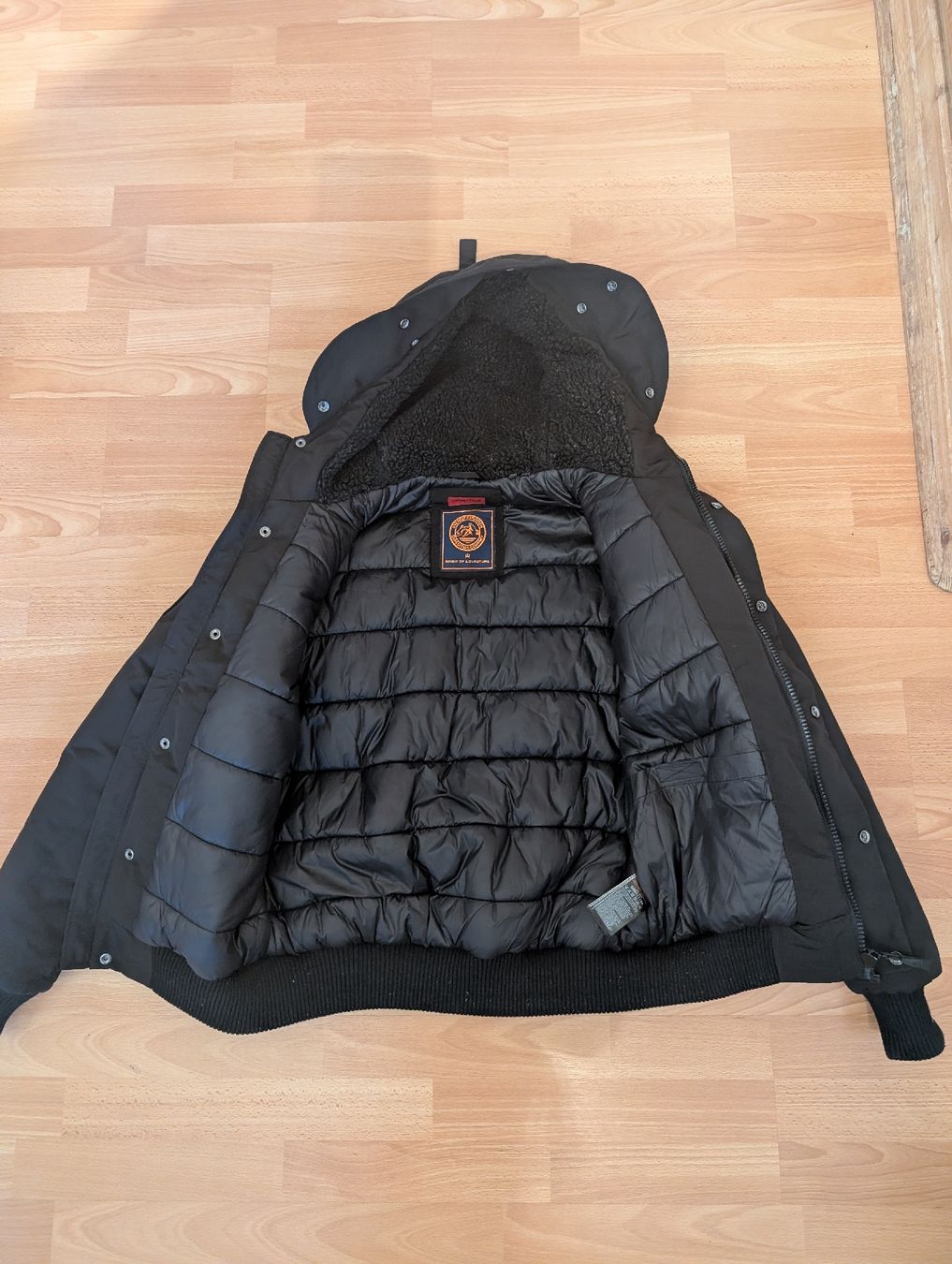 Superdry Jacken: Winterjacke warm – Gebraucht aus Chur von jen_n6bd