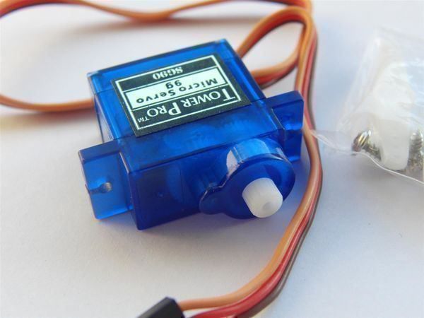 Componenti elettronici: TowerPro Mini Servo 9G SG90 – Nuovo e nell'imballaggio originale da Riehen venduto da GrauerBaer55