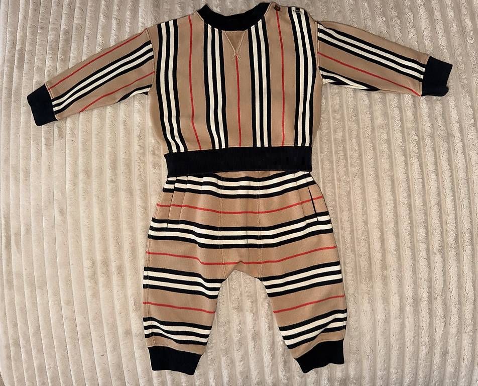 Lotti & Set di vestiti: Ensemble Enfant Burberry Rayé – Usato da Genève venduto da Soum13 1