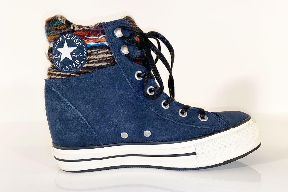 Converse Scarpe da donna: Converse Sneaker Chucks blau Special Edition Gr. 40 – Nuovo (secondo la descrizione) da Ballwil venduto da ClassicGallery