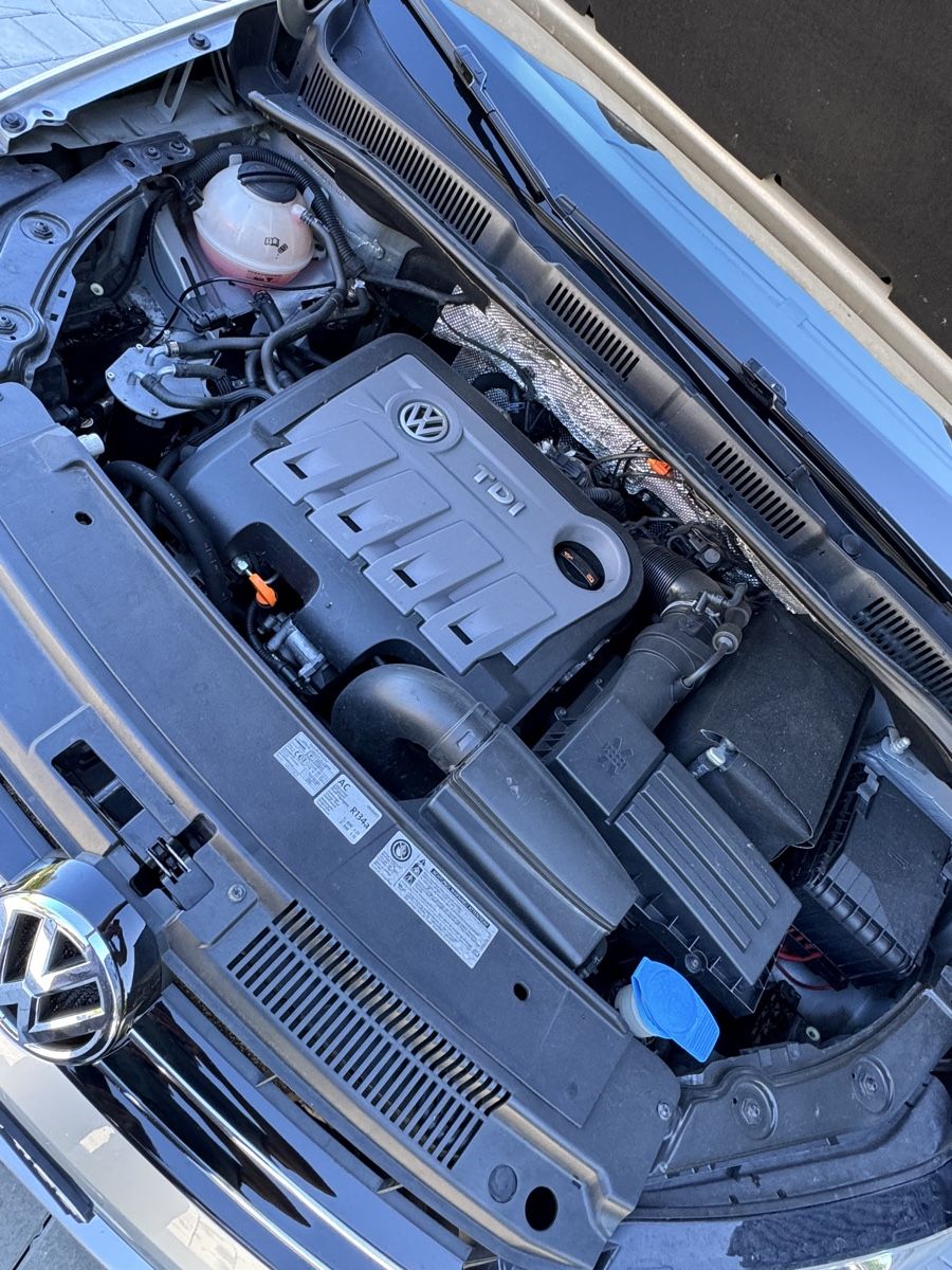 VW Autos: VW Sharan 2.0Tdi  – D'occasion à Turbenthal par ard_8qgg 9