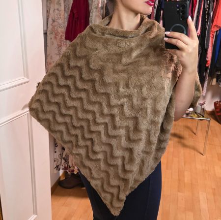 Kuscheliger Kunstfell Poncho Gr. 38/40 Braun Top Zustand