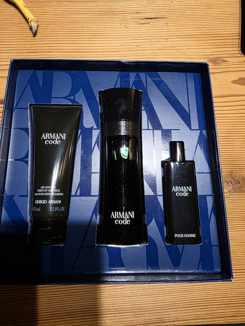 Armani Parfums & Eau de Toilette: Giorgio Armani Code Geschenkset neu – Neuf avec emballage d'origine à Meisterschwanden par rom_fb5t