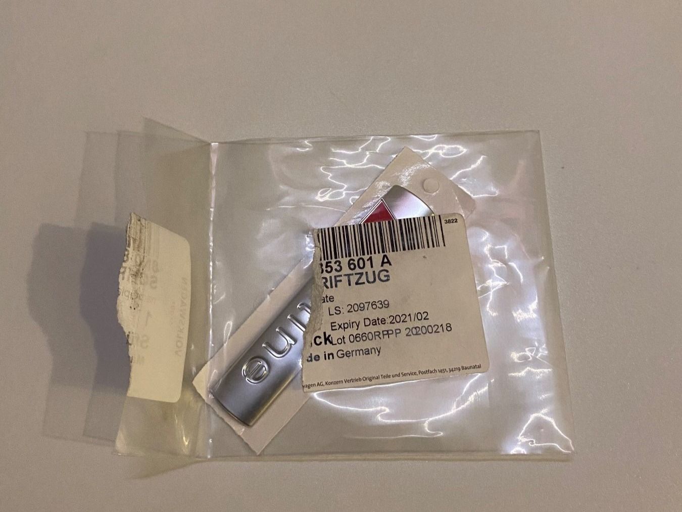 Audi Alle Autoersatzteile: Original Audi S-Line Emblem – Neu und originalverpackt aus Frauenfeld von  2