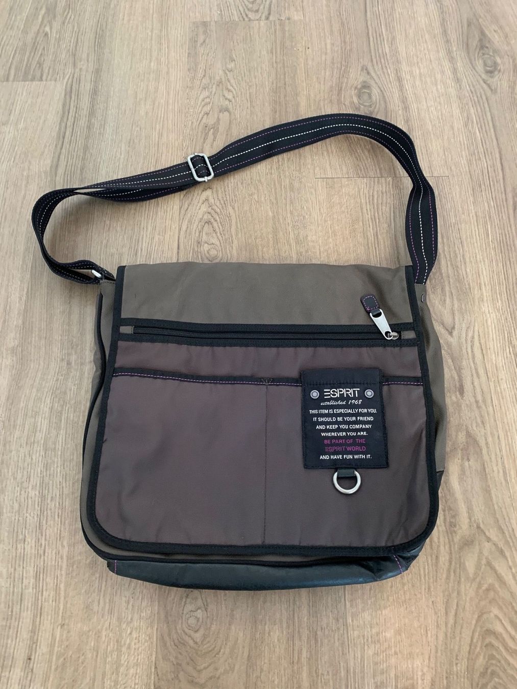 Esprit Taschen für Damen: Esprit Tasche – Gebraucht aus Fislisbach von KolibriSecondhand