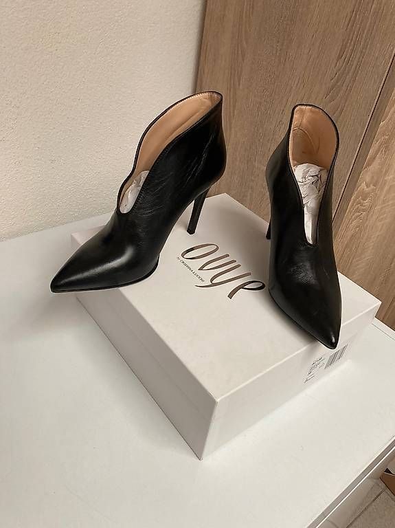 Chaussures femmes: Tronchetto  – D'occasion à Sobrio par Max884 1
