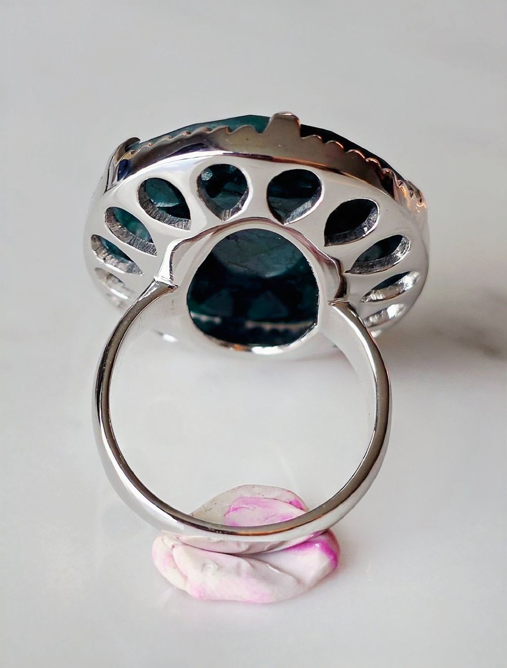 Anelli: Grosser Smaragd Fingerring – Nuovo (secondo la descrizione) da Zürich venduto da Benedikt21 5