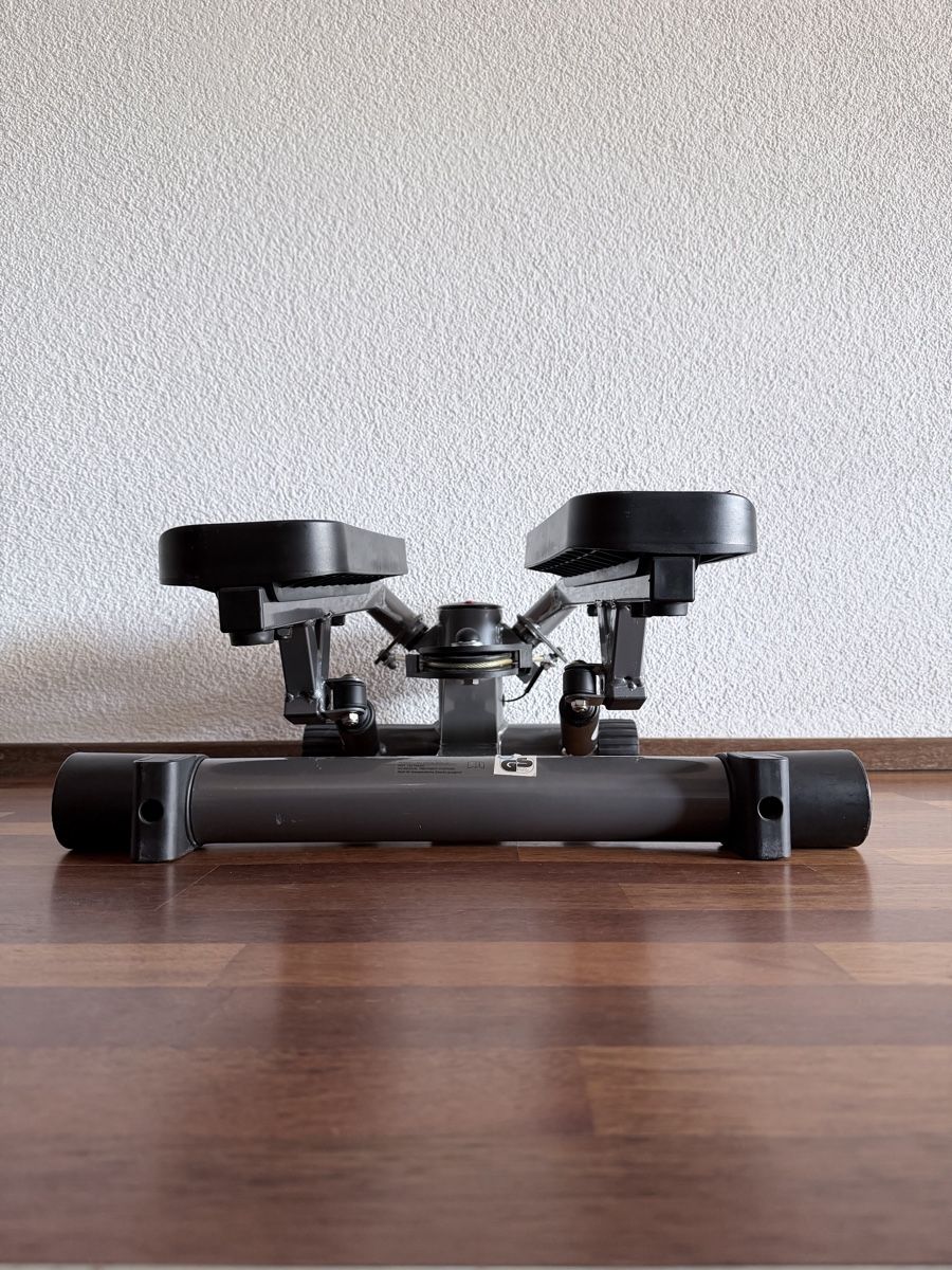 Hometrainer: Mini Stepper avec affichage numérique, bon état – Gebraucht aus Givisiez von krl_8f2w 1