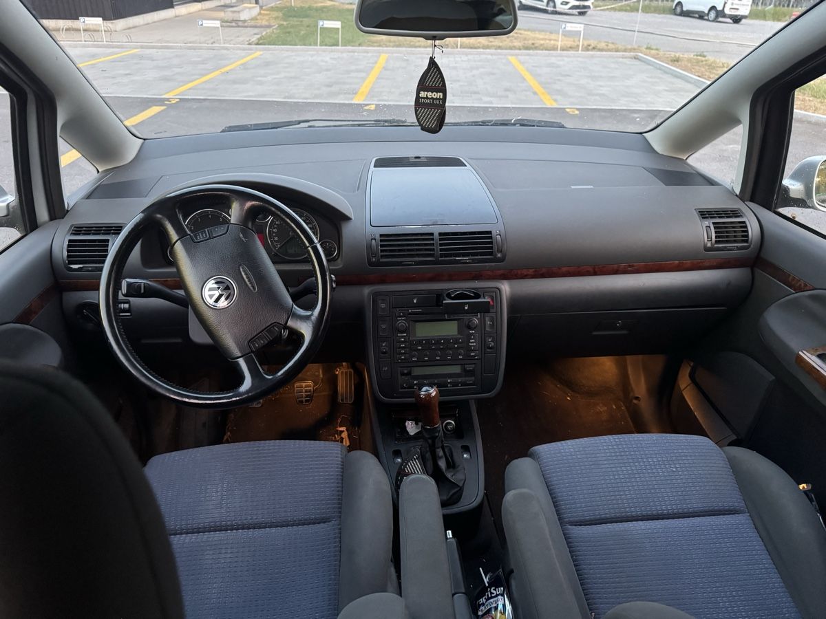 VW Automobili: Vw Sharan – Usato da Bowil venduto da vzg_fns6 6